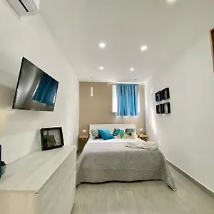 https://apt-la-casetta-di-marianna.hotels-amalfi.com